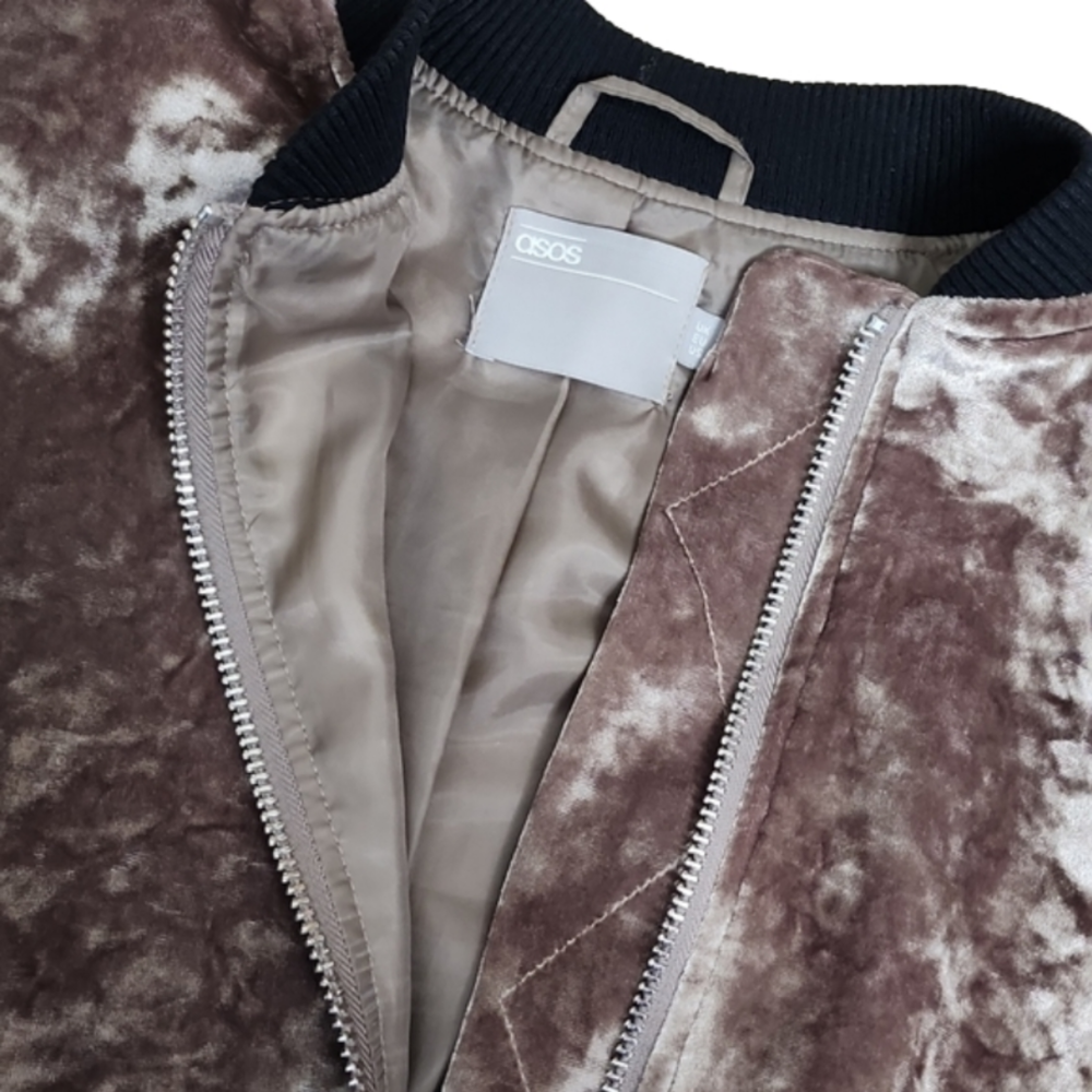 ASOS velvet bomber jacket. Toupe and black with pockets. Size 4 - Picture 3 of 5